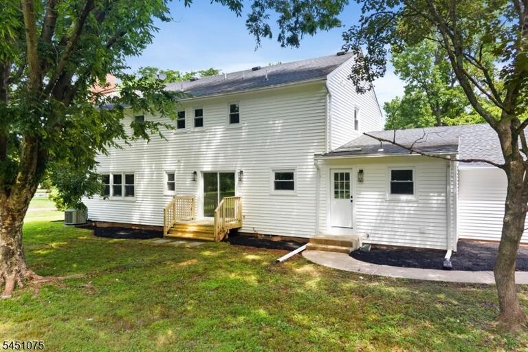 Property listing MLS 4045189 photo 37