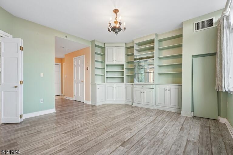 Property listing MLS 4045226 photo 14