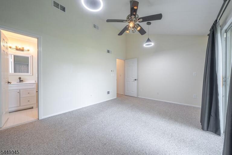 Property listing MLS 4045242 photo 16