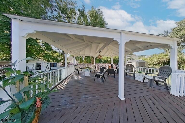 Property listing MLS 4045297 photo 11