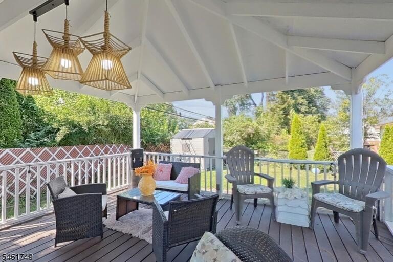 Property listing MLS 4045297 photo 13