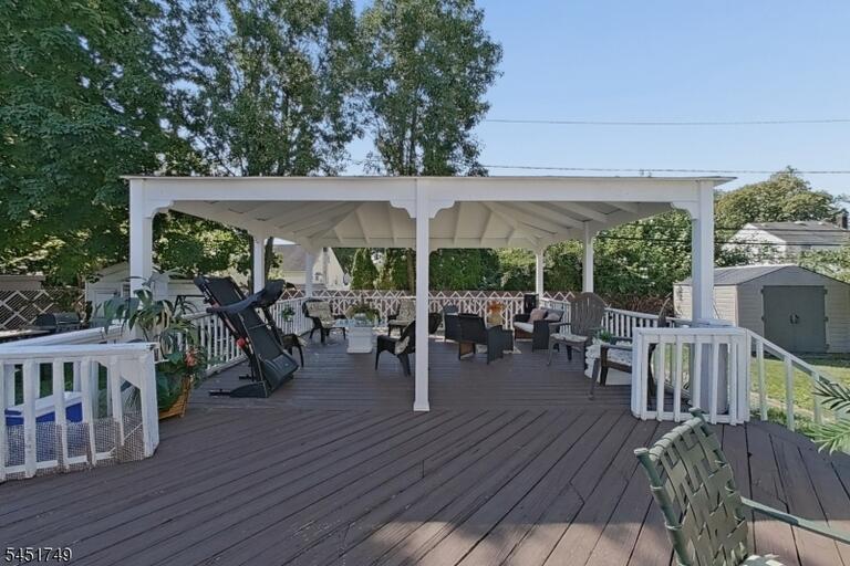 Property listing MLS 4045297 photo 17