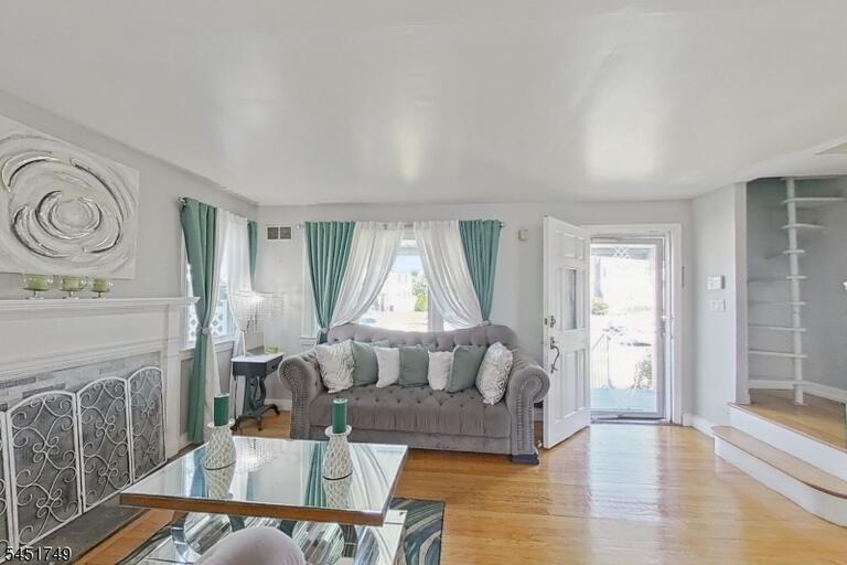 Property listing MLS 4045297 photo 24