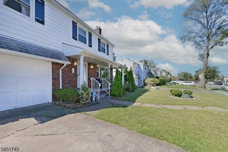 Property listing MLS 4045297 photo 3