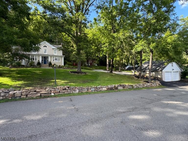 Property listing MLS 4045356 photo 4