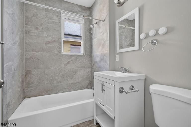Property listing MLS 4045395 photo 32