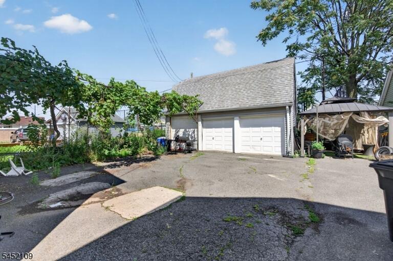 Property listing MLS 4045395 photo 40