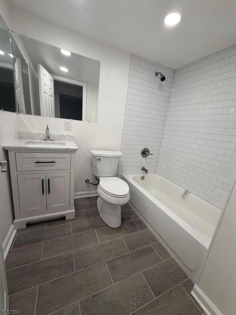 Property listing MLS 4045458 photo 18
