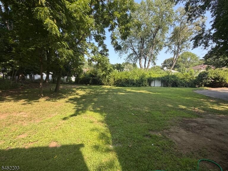Property listing MLS 4045458 photo 3