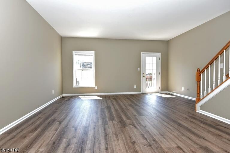 Property listing MLS 4045494 photo 10