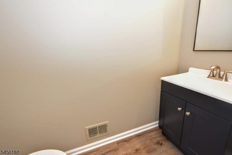Property listing MLS 4045494 photo 8