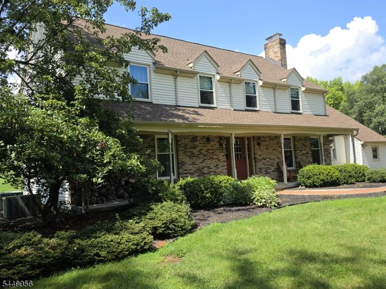 Property listing MLS 4045504 photo 1