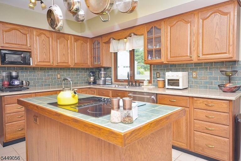 Property listing MLS 4045504 photo 12