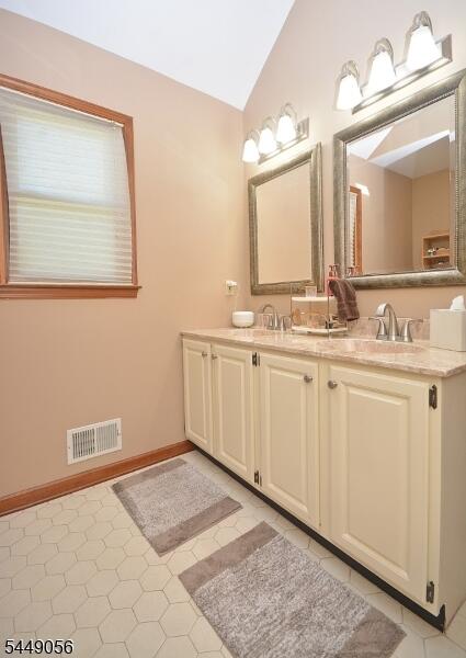 Property listing MLS 4045504 photo 18