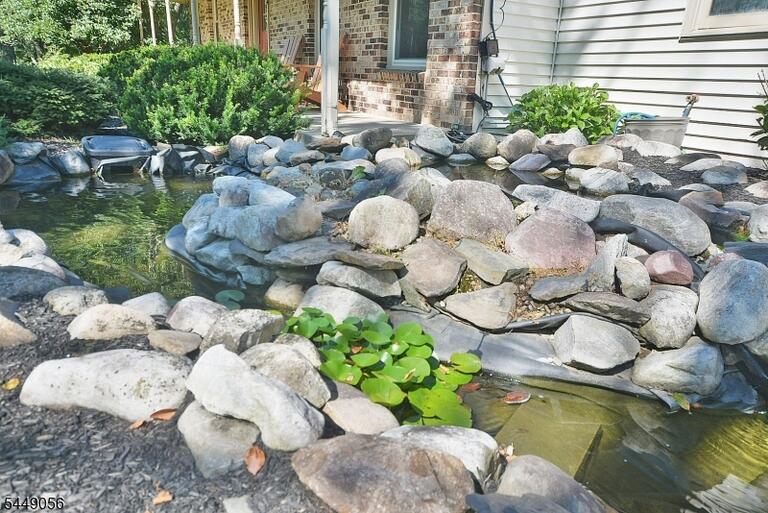 Property listing MLS 4045504 photo 4