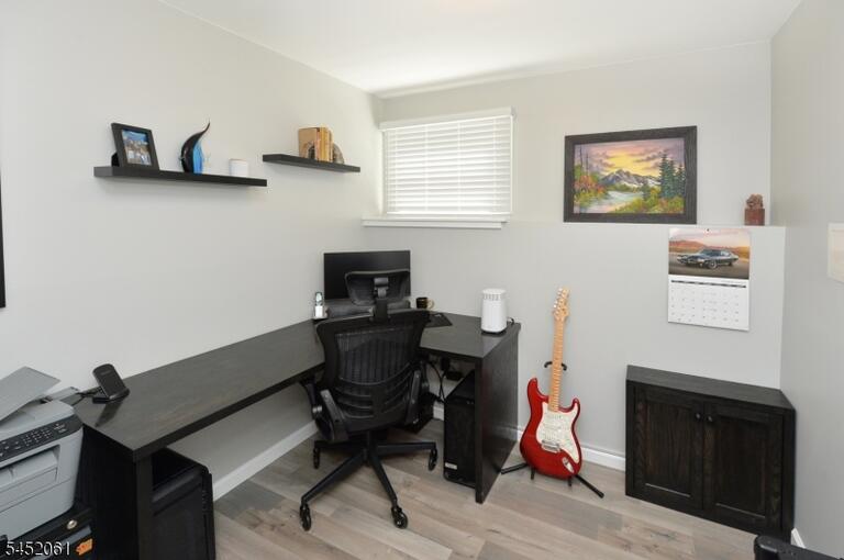 Property listing MLS 4045511 photo 24