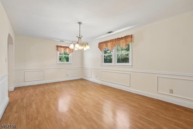 Property listing MLS 4045513 photo 12