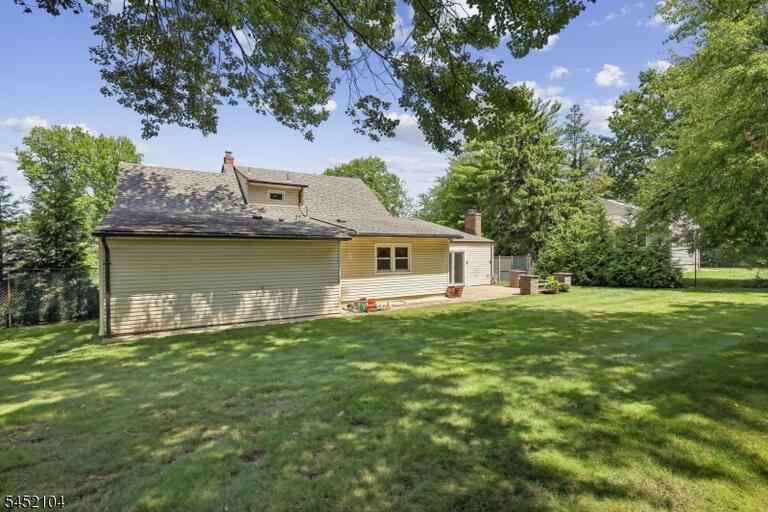 Property listing MLS 4045513 photo 34
