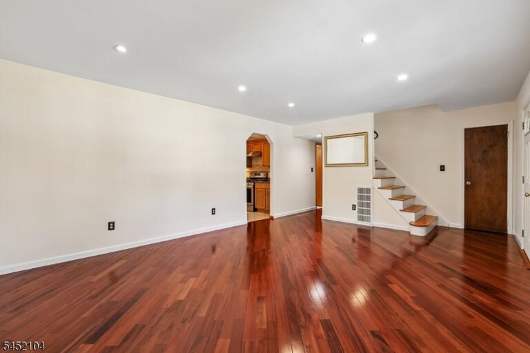 Property listing MLS 4045513 photo 6