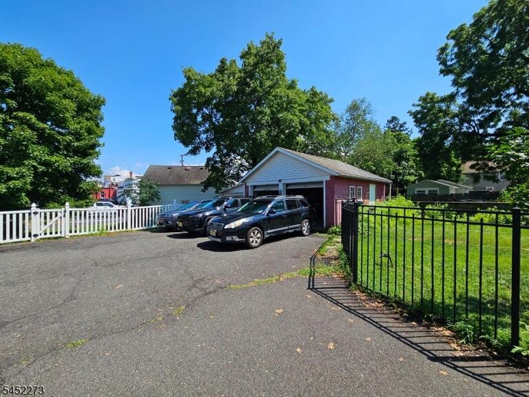 Property listing MLS 4045546 photo 17