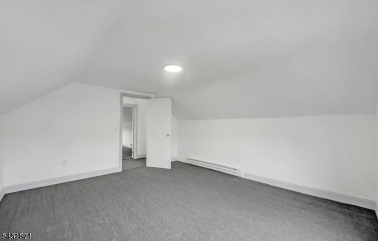 Property listing MLS 4045548 photo 9