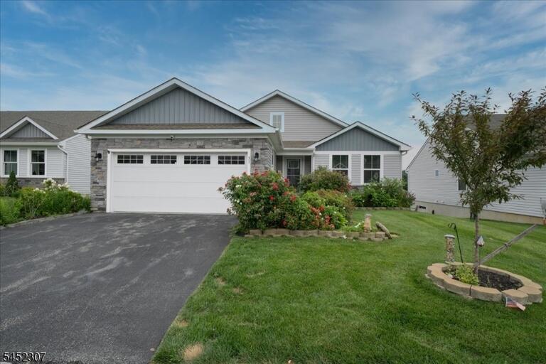 Property listing MLS 4045555 photo 1