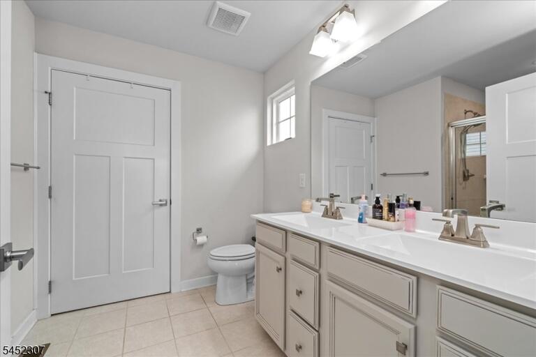 Property listing MLS 4045555 photo 30