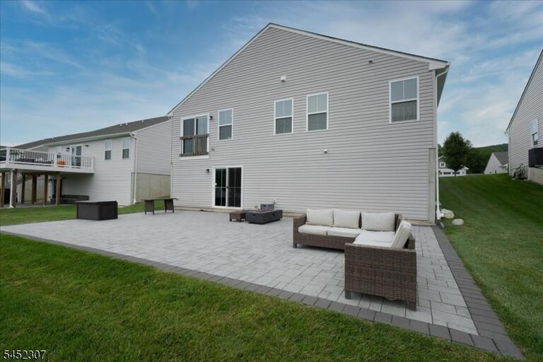 Property listing MLS 4045555 photo 42