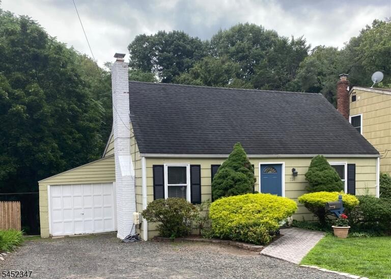 Property listing MLS 4045583 photo 1