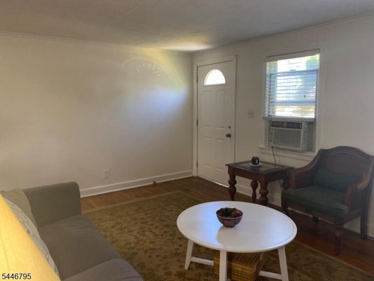 Property listing MLS 4045583 photo 3