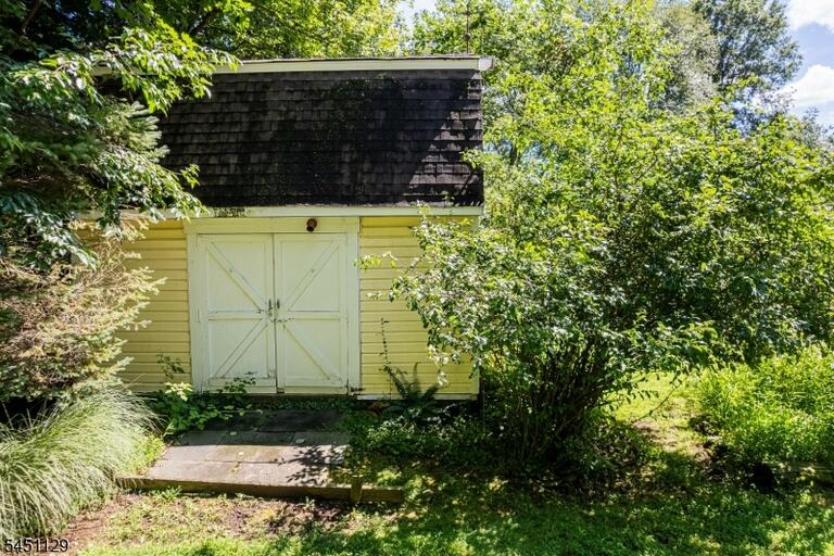 Property listing MLS 4045589 photo 36