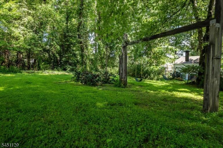 Property listing MLS 4045589 photo 38