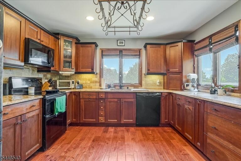 Property listing MLS 4045616 photo 15