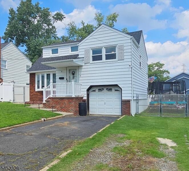Property listing MLS 4045626 photo 2
