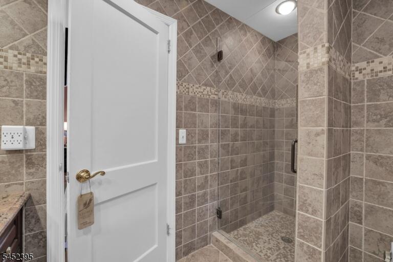 Property listing MLS 4045643 photo 24