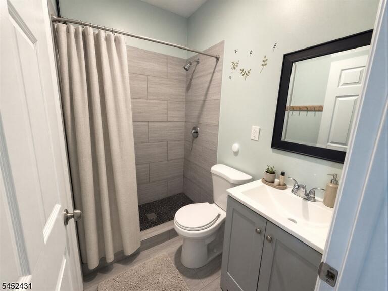 Property listing MLS 4045674 photo 7