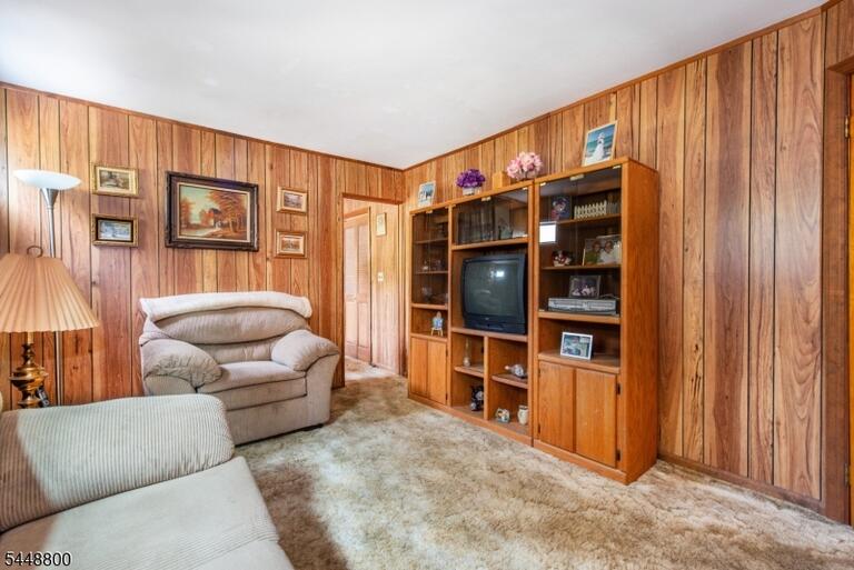 Property listing MLS 4045704 photo 10