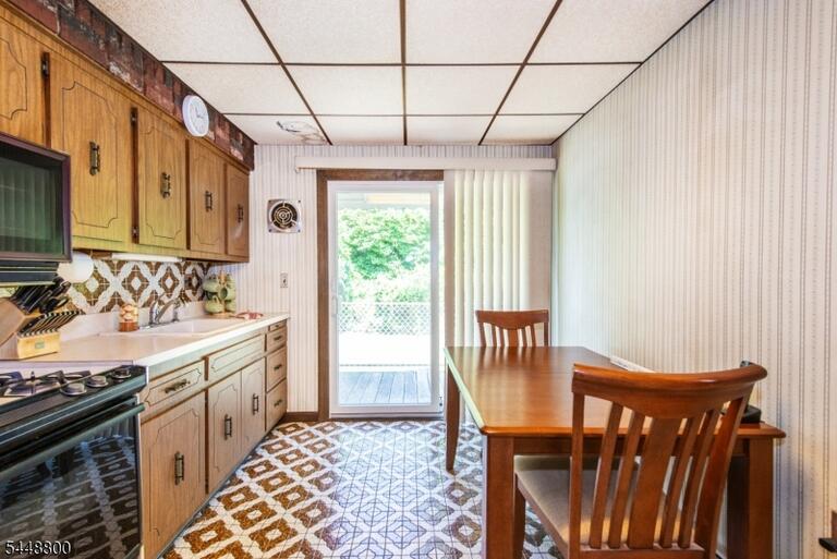 Property listing MLS 4045704 photo 6
