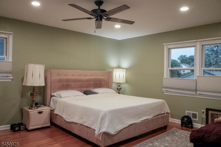 Property listing MLS 4045705 photo 4
