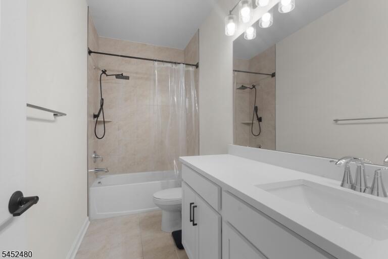Property listing MLS 4045724 photo 32