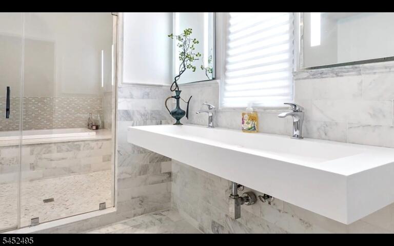 Property listing MLS 4045747 photo 8