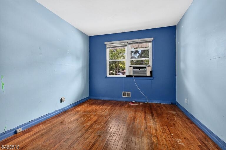 Property listing MLS 4045762 photo 14