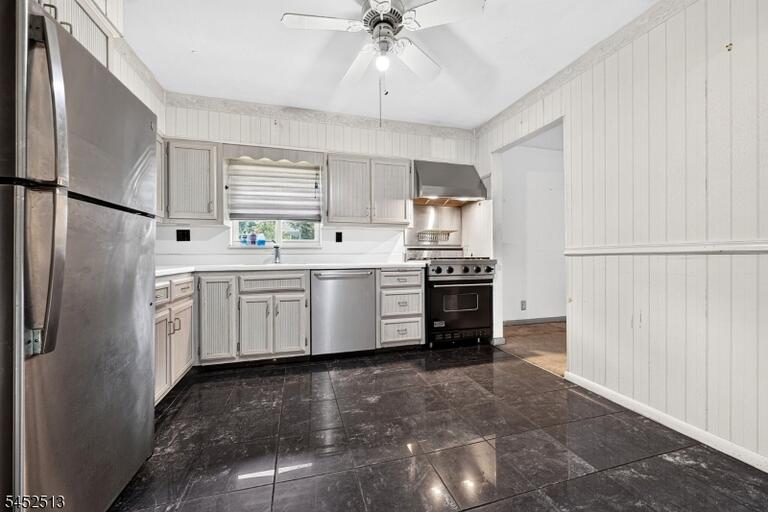 Property listing MLS 4045762 photo 6