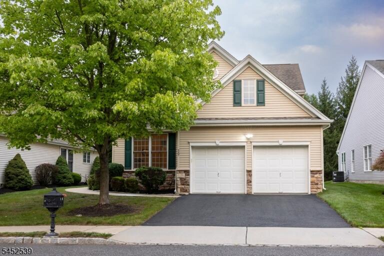 Property listing MLS 4045773 photo 1