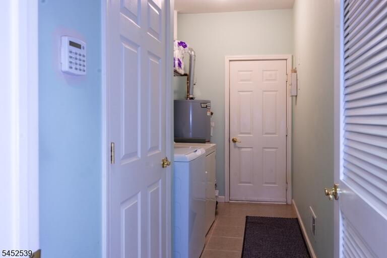 Property listing MLS 4045773 photo 19