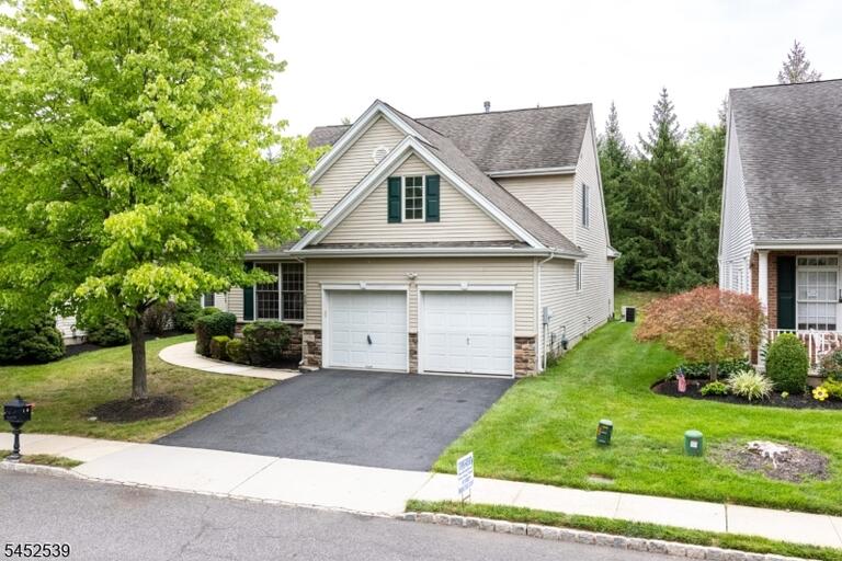 Property listing MLS 4045773 photo 30