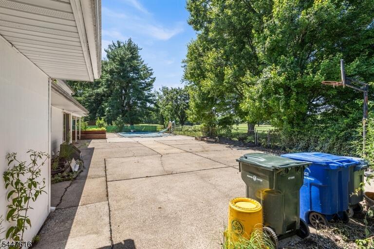 Property listing MLS 4045809 photo 32
