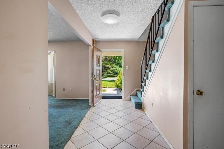 Property listing MLS 4045809 photo 5