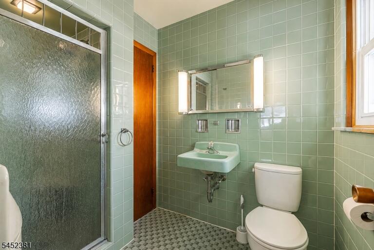 Property listing MLS 4045833 photo 17