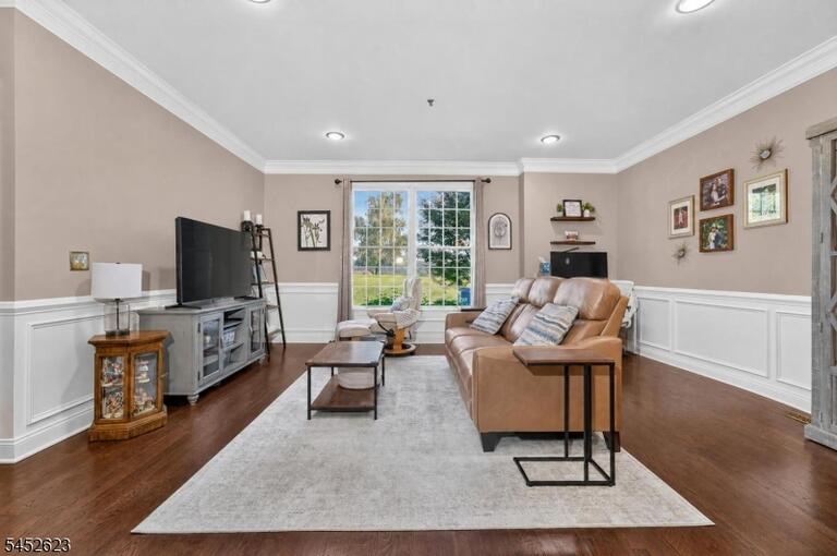 Property listing MLS 4045893 photo 14